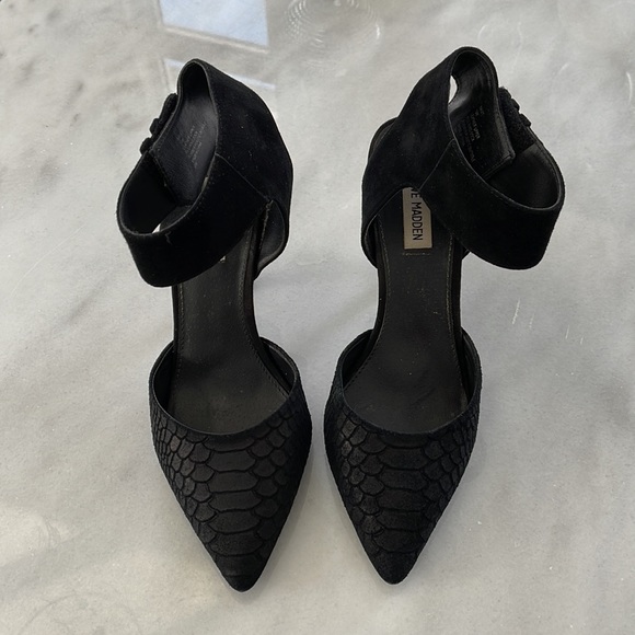 STEVE MADDEN | Leather Pointed Toe Pumps - Picture 2 of 4
